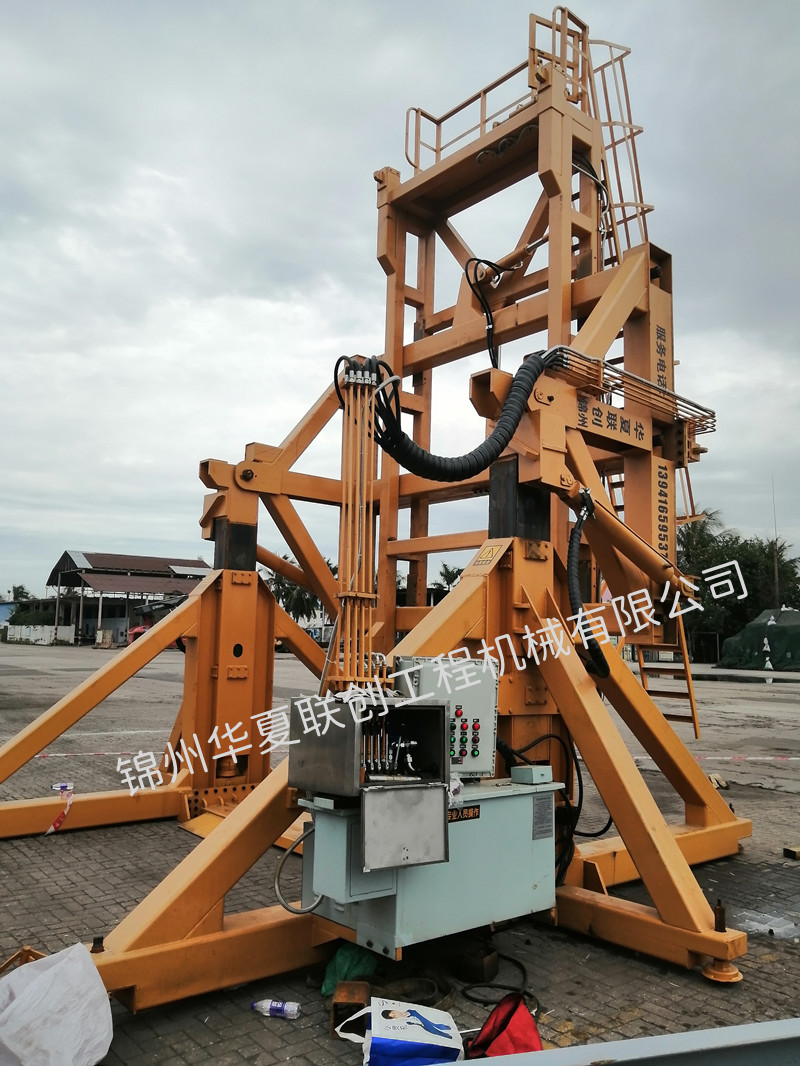 錦州華夏聯(lián)創(chuàng) 集裝箱翻轉(zhuǎn)機(jī)